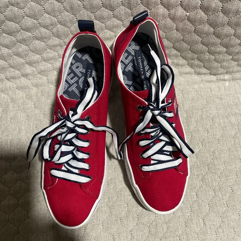 Tommy Hilfiger Red Platform Sneakers with Striped Laces